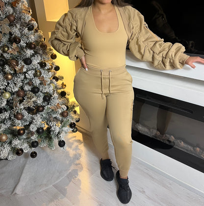 Cropped 3-piece Joggerset